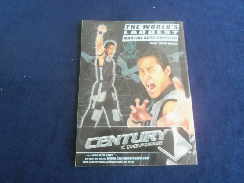 2004 NOVEMBER INSIDE KUNG FU MAGAZINE - CHUCK NORRIS COVER - F 375P