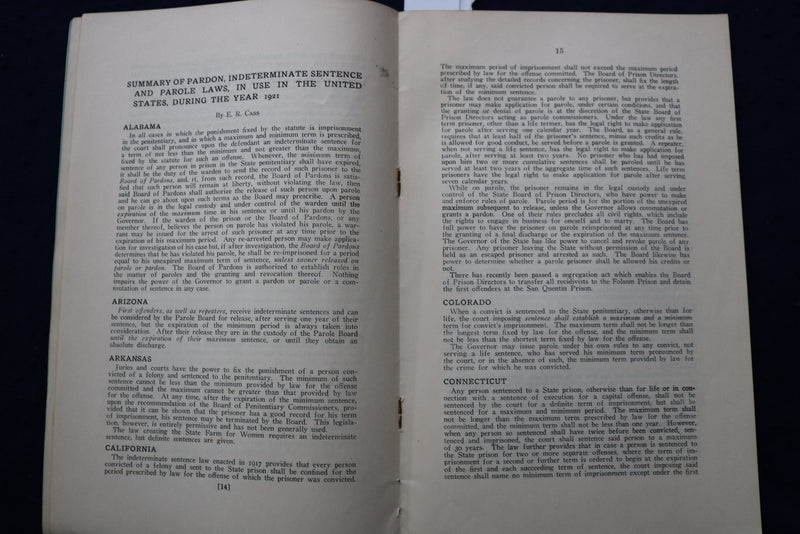 1922 STUDY OF PAROLE LAWS AND METHODS IN THE UNITED STATES SOFTCOVER BOOK- K 916