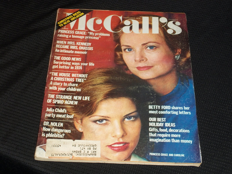 1974 DECEMBER MCCALL'S MAGAZINE - PRINCESS GRACE & CAROLINE FRONT COVER - E 712