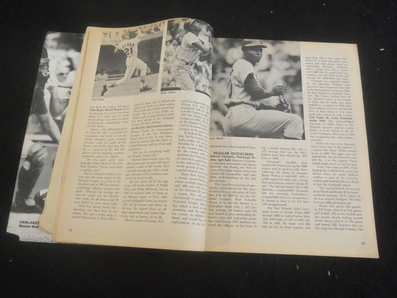 1968 SPORTS ALL STARS BASEBALL MAGAZINE - ROBERTO CLEMENTE COVER - B 6348C