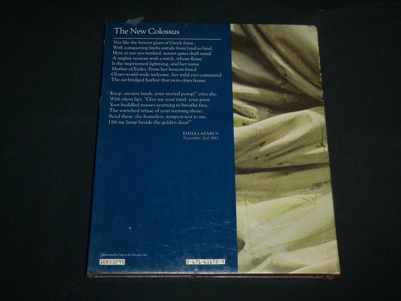 1985 LIBERTY THE STATUE AND THE AMERICAN DREAM BOOK BY LESLIE ALLEN - R 705S