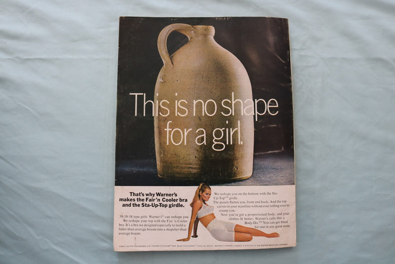 1967 OCTOBER GOOD HOUSEKEEPING MAGAZINE - LUCY ANGLE COVER - E 26632