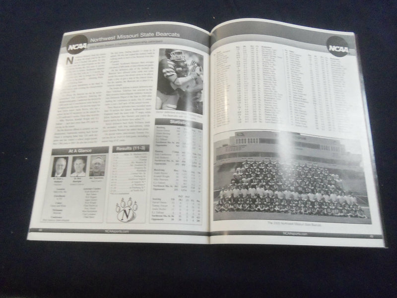 2005 DEC 10 NCAA II CHAMPIONSHIP PROGRAM - GRAND VALLEY VS NW MISSOURI - ST 658Y