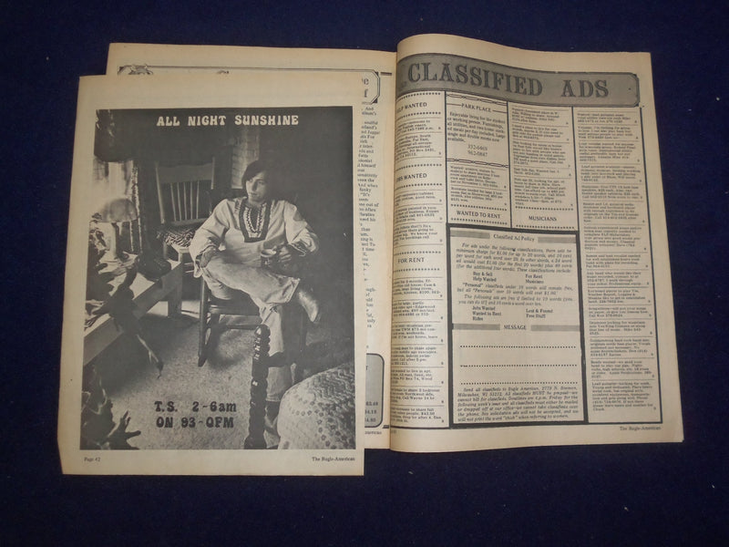 1974 NOVEMBER 7 BUGLE AMERICAN MAGAZINE - LOU REED IN CONCERT - J 9424