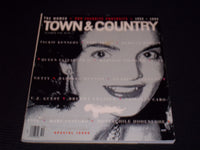 1992 OCTOBER TOWN & COUNTRY MAGAZINE - JACKIE KENNEDY FRONT COVER - E 17004