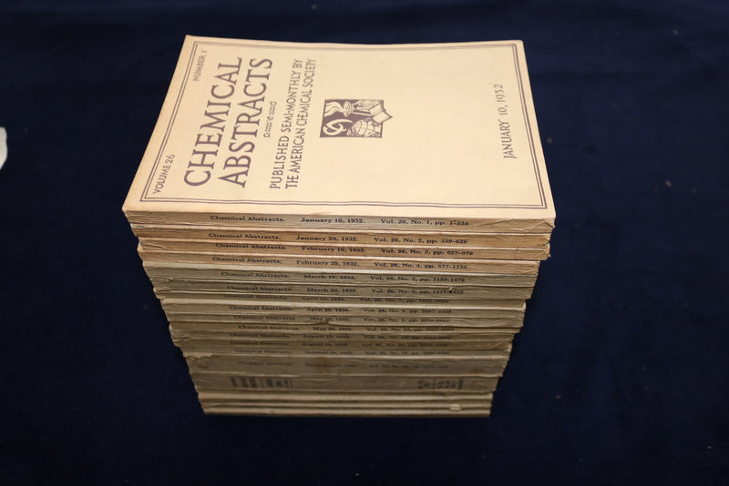 1932-1933 CHEMICAL ABSTRACTS SEMI-MONTHLY MAGAZINE - LOT OF 19 - O 3382