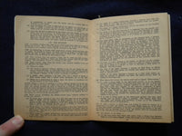 1973 SPALDING BASEBALL RULES PLAYING AND SCORING BOOKLET - J 8309
