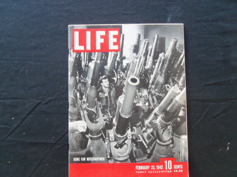 1942 FEBRUARY 23 LIFE MAGAZINE - GUNS FOR MERCHANTMEN - L 275