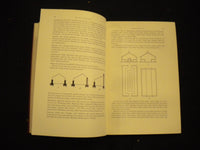 1953 BUNGA ANGGERIK HARDCOVER BOOK BY S.M. LATIF - INDONISIAN TEXT - KD 8134