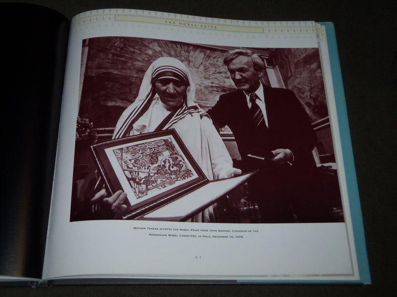 1997 MOTHER TERESA A PICTORIAL BIOGRAPHY BOOK BY JOANNA HURLEY - I 1582