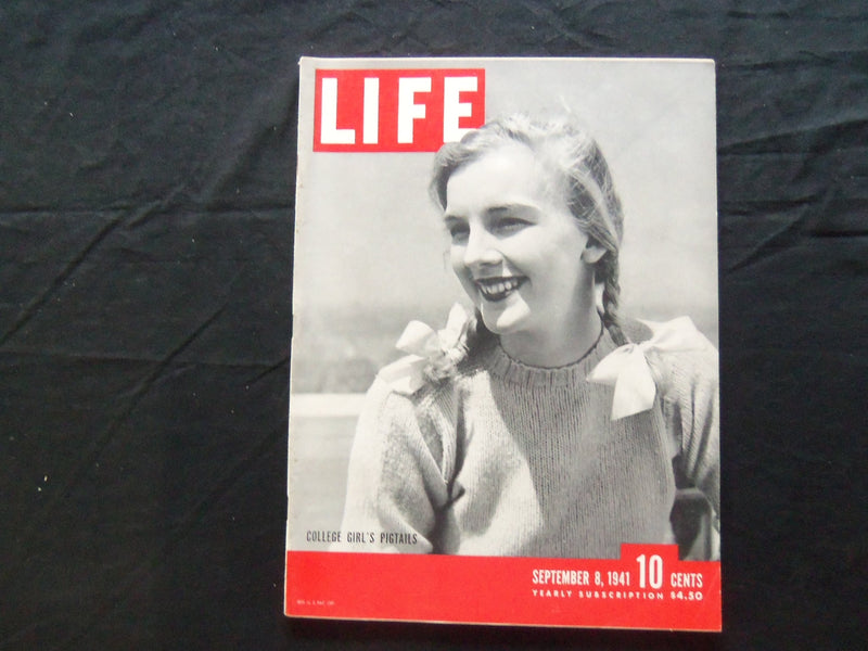 1941 SEPTEMBER 8 LIFE MAGAZINE - SMITH COLLEGE GIRL - L 251