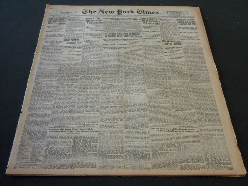 1926 JUNE 23 NEW YORK TIMES - BYRD AND BENNETT AWAIT CITY GREETING - NT 5606