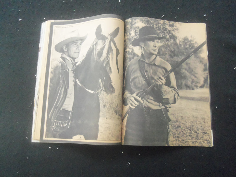 1979 JOHN WAYNE & THE GREAT COWBOY HEROES MAGAZINE - LIFE AND FILMS - SP 961T