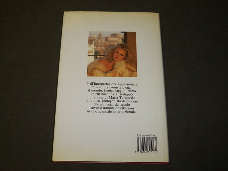 1989 LA CONTESSA IN ROSSO BOOK INSCRIBED BY DONTELLA PECCI-BLUNT - KD 5329