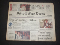 1995 FEB 8 DETROIT FREE PRESS NEWSPAPER - HELP FOR HURTING CHILDREN - NP 7664