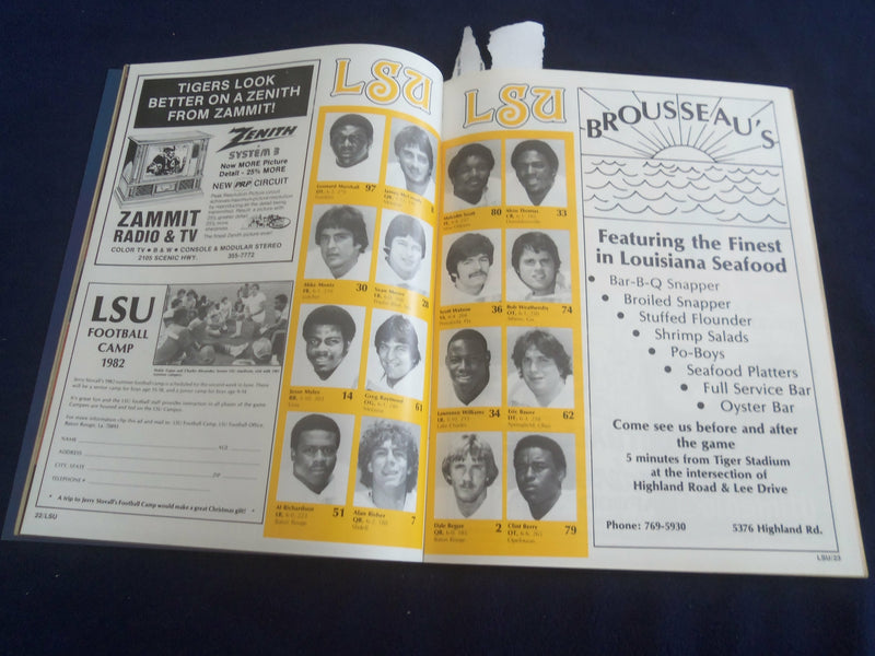 1981 SEP 5 LSU VS UNIV. ALABAMA FOOTBALL PROGRAM - LEONARD MARSHALL - ST 4452Z