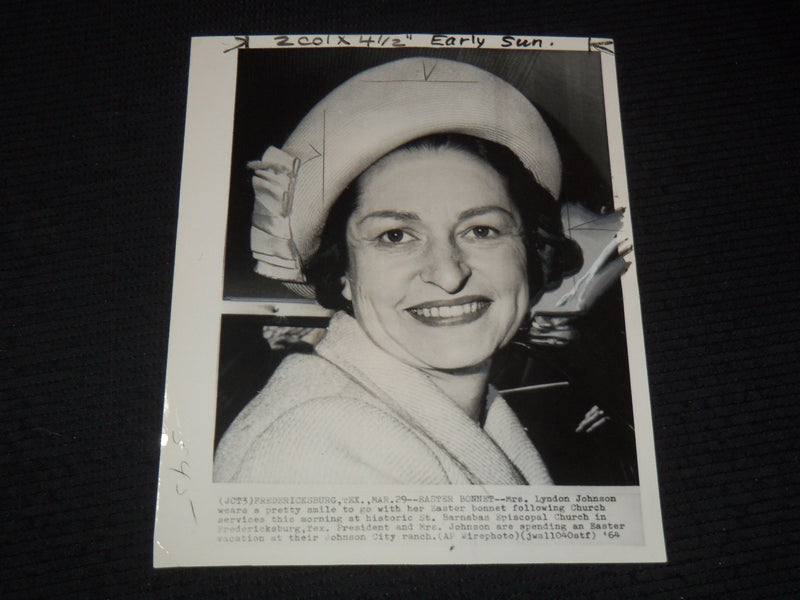 LADY BIRD JOHNSON WIRE PHOTOS LOT OF 9 - 8x10 - #102