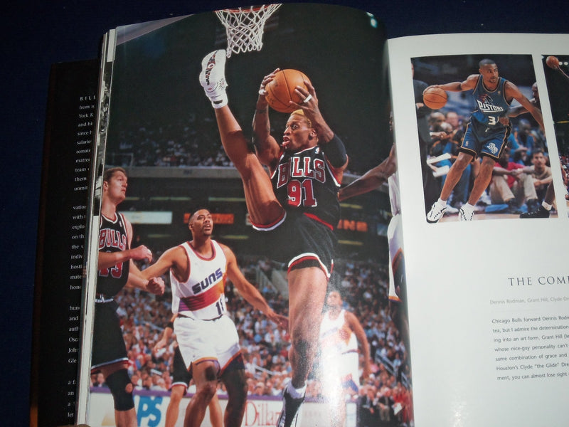 1998 VALUES OF THE GAME BOOK BY BILL BRADLEY - SIGNED - PHOTOS - KD 1490