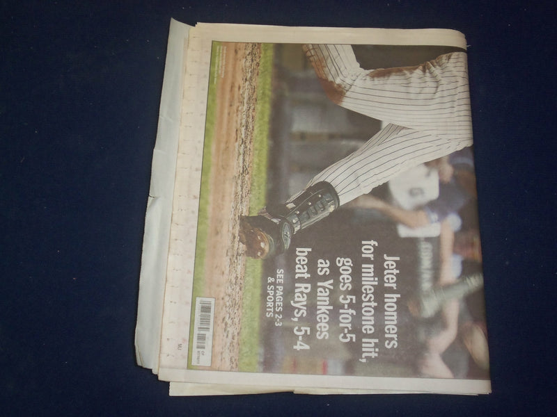 2001 JULY 10 NEW YORK DAILY NEWS NEWSPAPER - DEREK JETER GETS 3,000 HIT -NP 4226