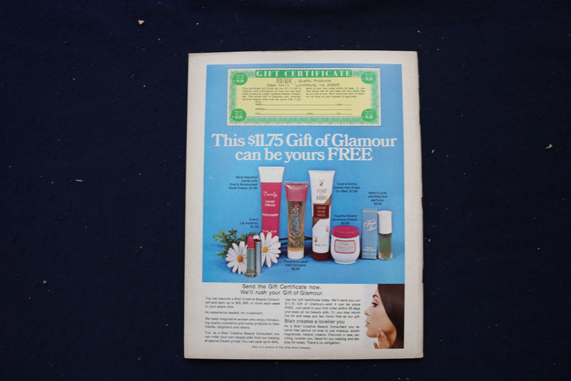 1970 JANUARY SCREENLAND MAGAZINE - LENNON SISTERS COVER - E 18580