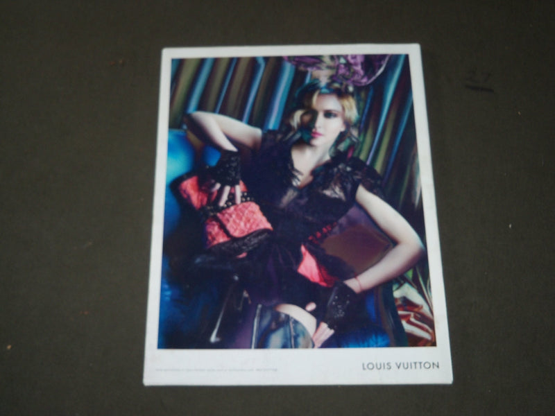 2009 NOVEMBER W MAGAZINE - LINDA EVANGELISTA COVER - B 3428
