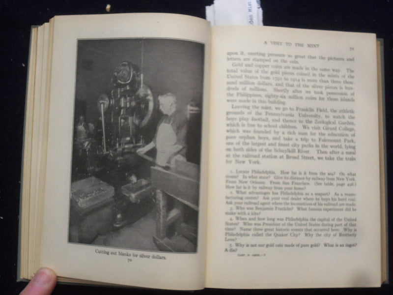 1931 CARPENTER'S NEW GEOGRAPHICAL READER-NORTH AMERICA- HARDCOVER BOOK - KD 8460