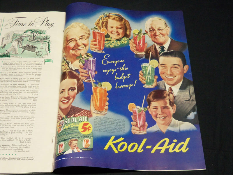 1941 JULY WOMAN'S HOME COMPANION MAGAZINE - BEAUTIFUL FRONT COVER - F 567M