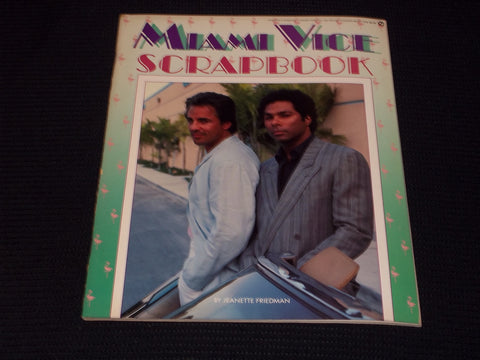 1985 MIAMI VICE SCRAPBOOK MAGAZINE - DON JOHNSON PHILIP THOMAS COVER - E 16921