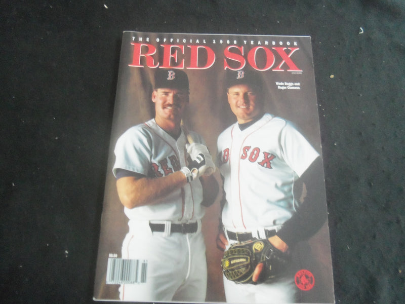 1988 BOSTON RED SOX YEARBOOK - WADE BOGGS - ROGER CLEMENS - B 4077K