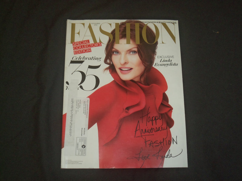 2012 NOVEMBER FASHION MAGAZINE - LINDA EVANGELISTA COVER - B 1036