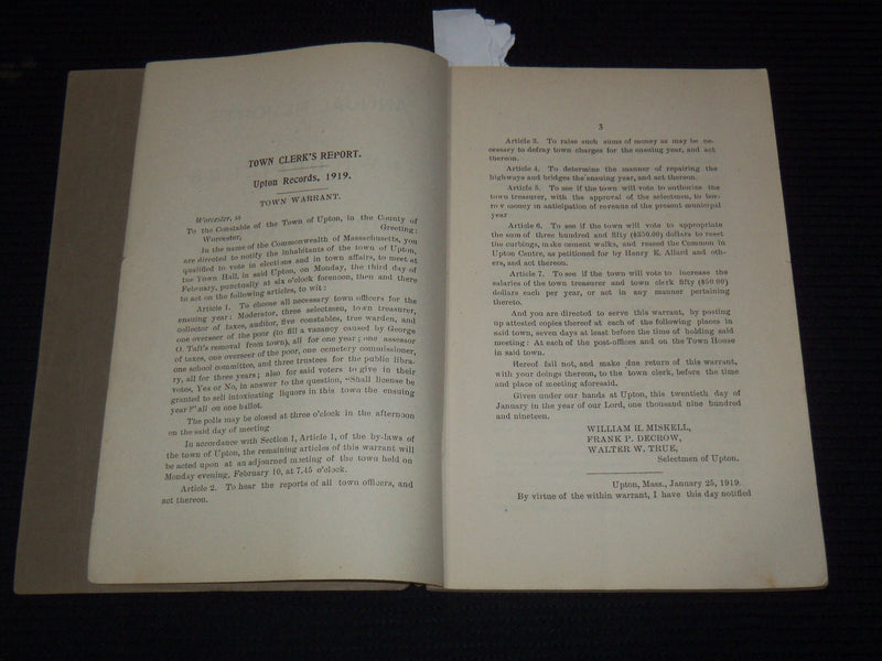 1919 ANNUAL REPORT OF THE TOWN OFFICERS OF UPTON MASSACHUSETTS - K 3116