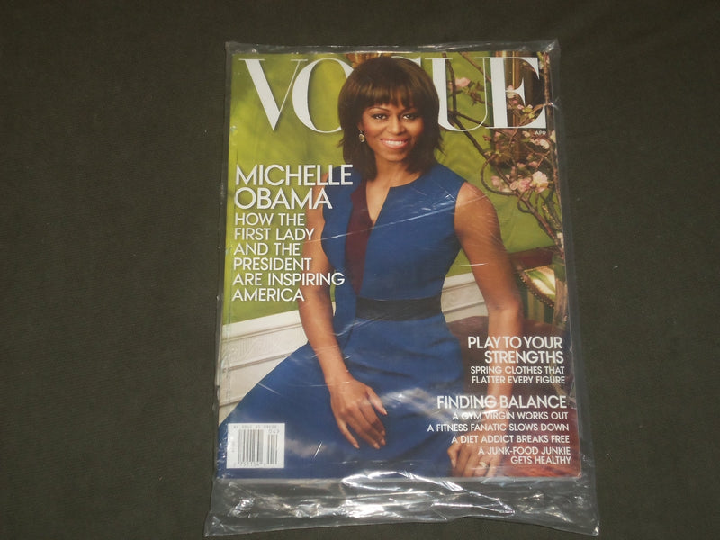 2013 APRIL VOGUE MAGAZINE - MICHELLE OBAMA - B 2578