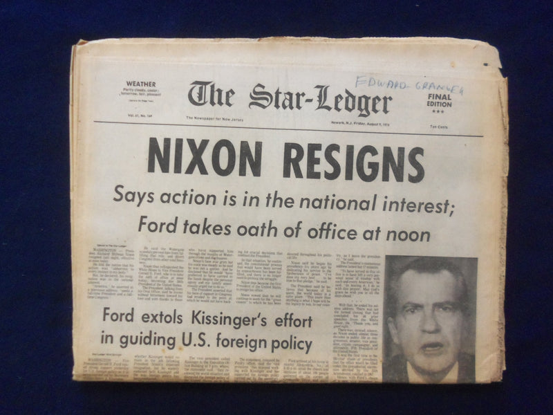 1974 AUGUST 9 THE STAR-LEDGER NEWSPAPER - NIXON RESIGNS - NEWARK, NJ - NP 6429