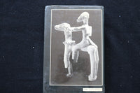1984 A SHORT HISTORY OF AFRICAN ART HARDCOVER BOOK BY WERNER GILLON - KD 9760