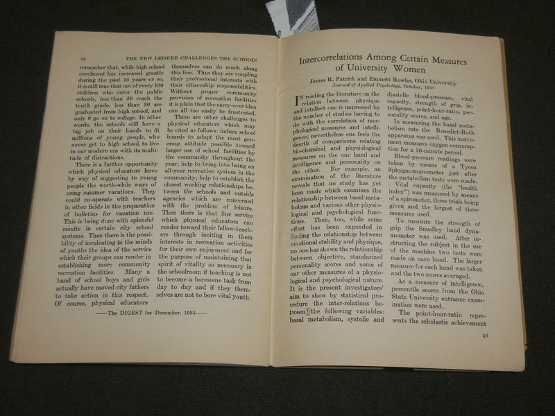 1934 DECEMBER PHYSICAL EDUCATION DIGEST MAGAZINE - HEALTH & RECREATION - J 6137