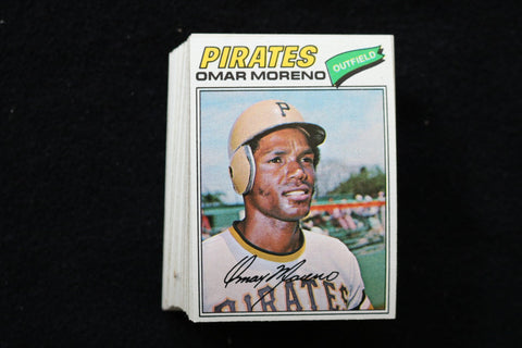OMAR MORENO 1977 TOPPS BASEBALL CARDS - CARD # 104 - NM-MT - LOT OF 76 - #259