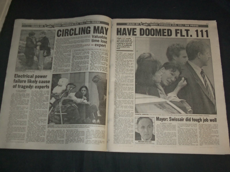 1998 SEPTEMBER 5 NEW YORK POST NEWSPAPER - FACES OF DOOMED FLIGHT 111 - NP 4124