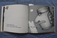 1976 ZAG - A SEARCH THROUGH THE ALPHABET HARDCOVER BOOK BY ROBERT TALLON- K 668