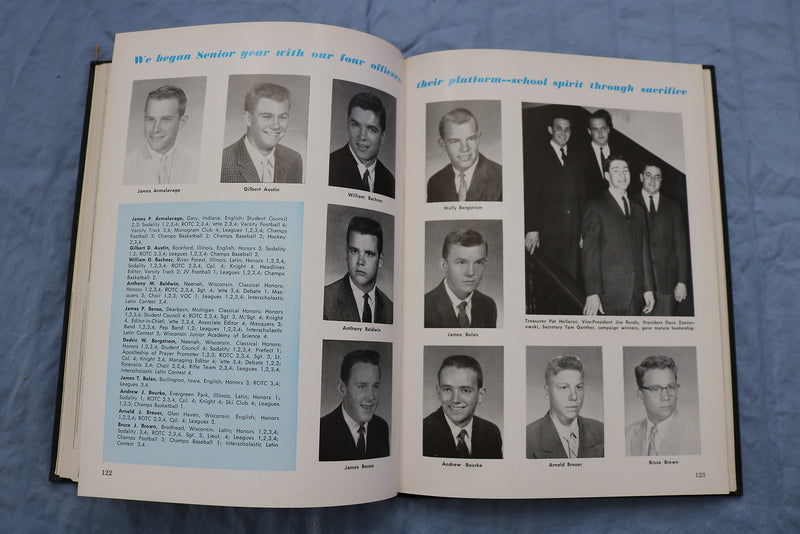 1960 KNIGHT CAMPION JESUIT HIGH SCHOOL YEARBOOK - PRAIRIE DU CHIEN, WI - YB 3399
