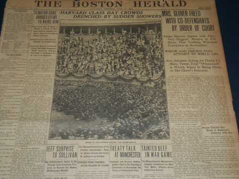 1910 JUNE 25 THE BOSTON HERALD - HARVARD CLASS DAY CROWDS DRENCHED - BH 344