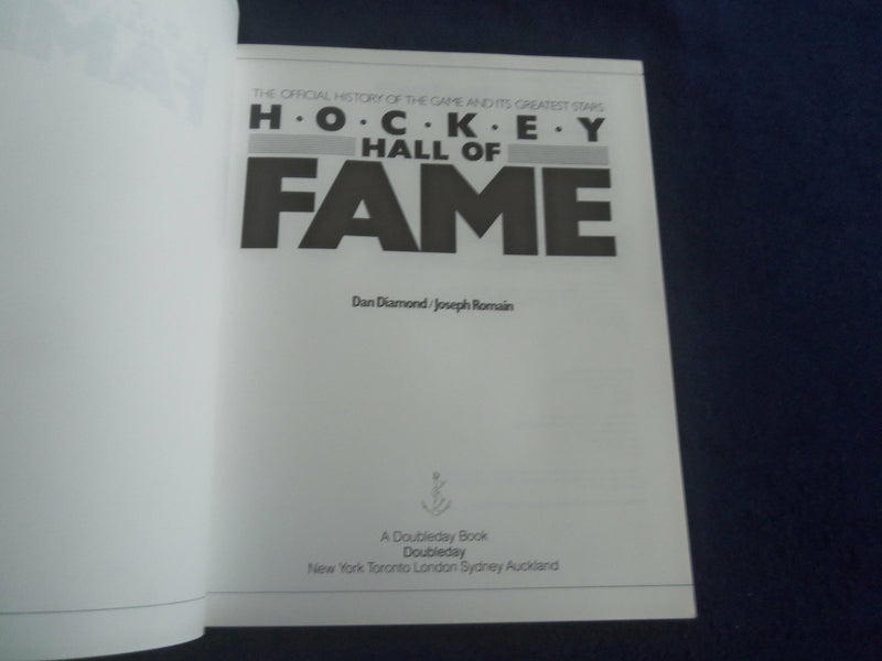 1988 HOCKEY HALL OF FAME BOOK - OFFICIAL HISTORY OF THE GAME AND STARS - F 253Z