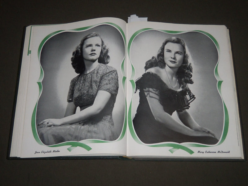 1945 THE BADGER UNIVERSITY OF WISCONSIN YEARBOOK - MADISON WI - PHOTOS - YB 1254