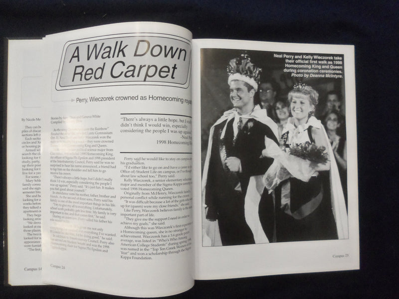 1999 WARBLER EASTERN ILLINOIS STATE COLLEGE YEARBOOK - CHARLESTON, IL - YB 3318