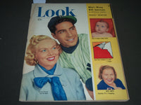 1951 APRIL 24 LOOK MAGAZINE - PHIL RIZZUTO COVER - ST 5093