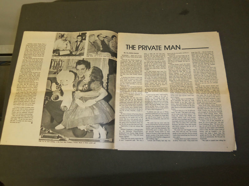 1977 THE SUNDAY BULLETIN NEWSPAPER - ELVIS PRESLEY TRIBUTE - NP 3420