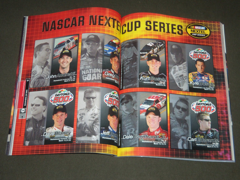 2005 DAYTONA 500 RACING PROGRAM W/ OFFICIAL HOLDER - GREAT PHOTOS - II 3126