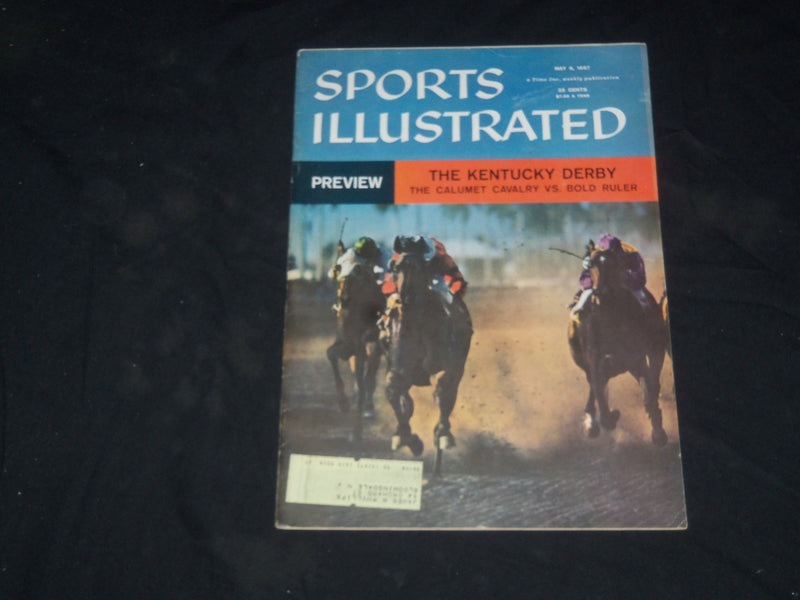 1957 MAY 6 SPORTS ILLUSTRATED MAGAZINE - KENTUCKY DERBY - BOLD RULER - SP 8832