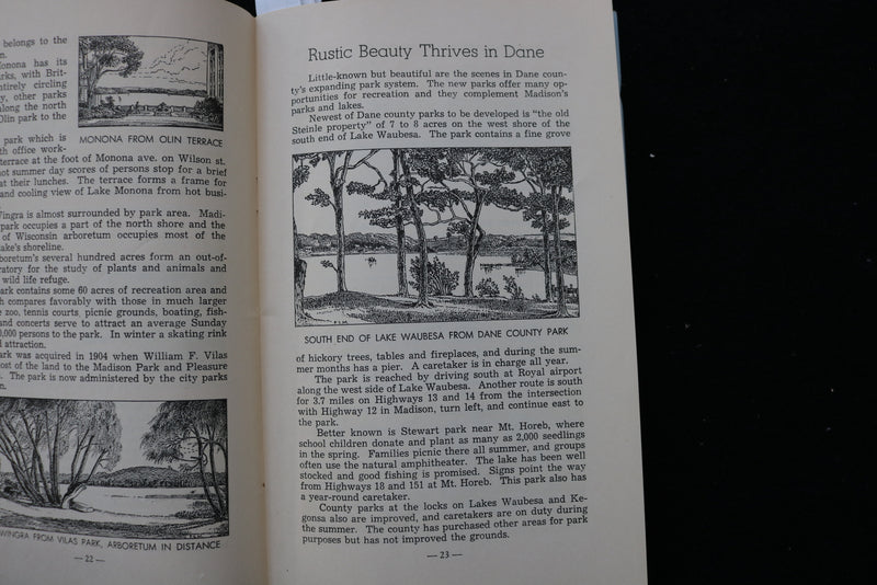 1948 SOUTHWEST WISCONSIN THE BLACKHAWK COUNTRY TRAVEL GUIDE - SOFTCOVER - K 2233