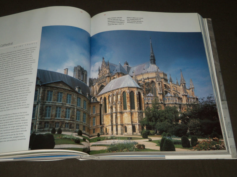 2008 WORLD ARCHITECTURE THE MASTERWORKS BOOK BY WILL PRYCE -FIRST EDITION - D 89
