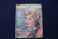 1962 MARCH MODERN SCREEN MAGAZINE - SANDRA DEE COVER - E 17418